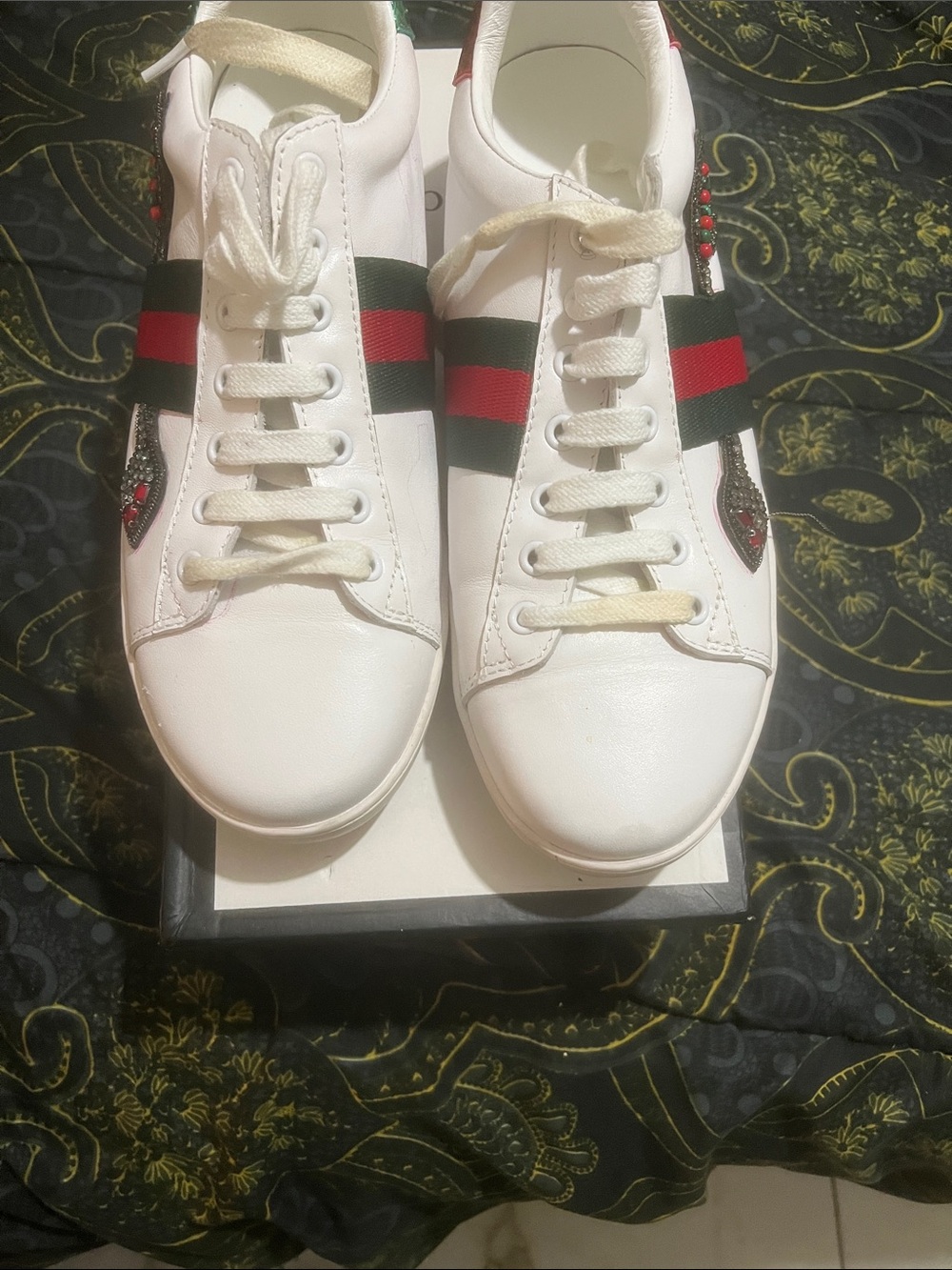 Gucci White Leather Sneakers with Red and Green Web Stripe